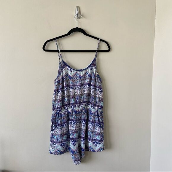 Victoria Secret-Lightweight Mini Pom Pom Romper (Medium) - Picture 1 of 12